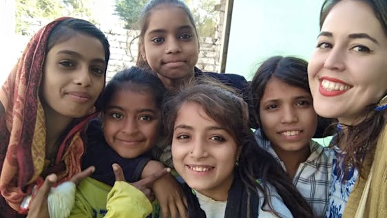 Volontariato a Jaipur Educate girls and Women for future empowerment