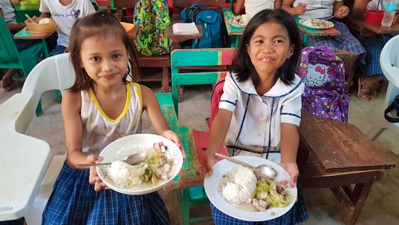 Voluntariado nas Filipinas Nutrition and Feeding