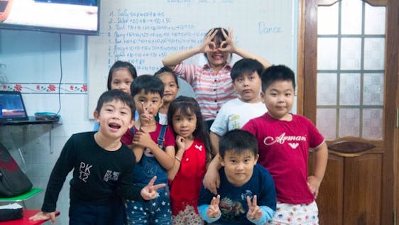 Voluntariado no Vietnã English Education Assistant