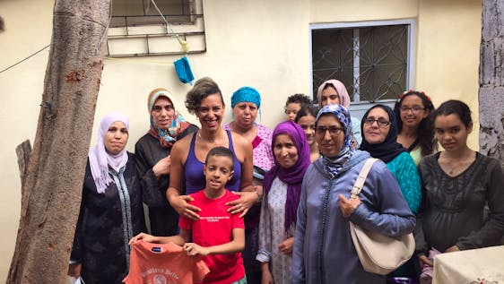 The volunteer Maryem with the local women after one of her French sessions with them during her month stay in Morocco. 