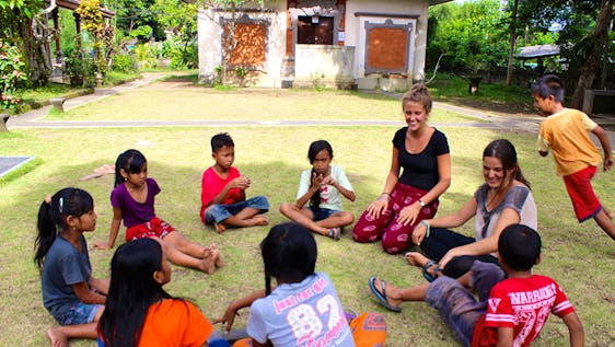 Voluntariado em Bali Teaching Placement in Local Schools