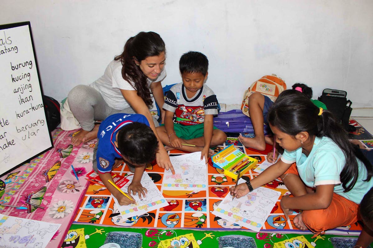 Kindergarten Teacher and Assistent | Volunteer in Indonesia 2025