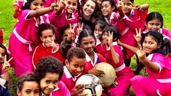 Voluntariado em Fiji Teaching and Sports Education