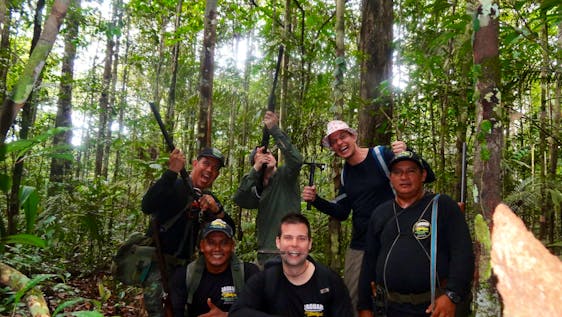 Voluntariado en Guyana Jungle Survival Course Amazon Rainforest