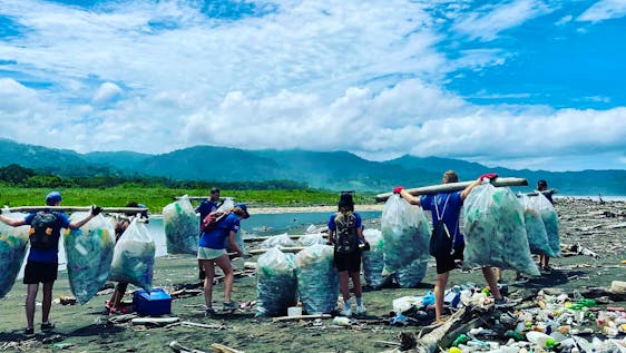 Conservation Volunteer in Costa Rica  Beach Clean Up Assistant