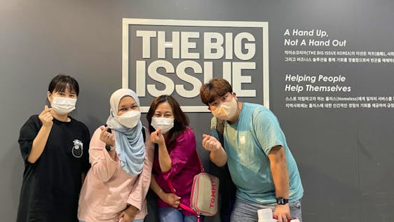 Vrijwilligerswerk in Oost-Azië Homeless Magazine Sales Support