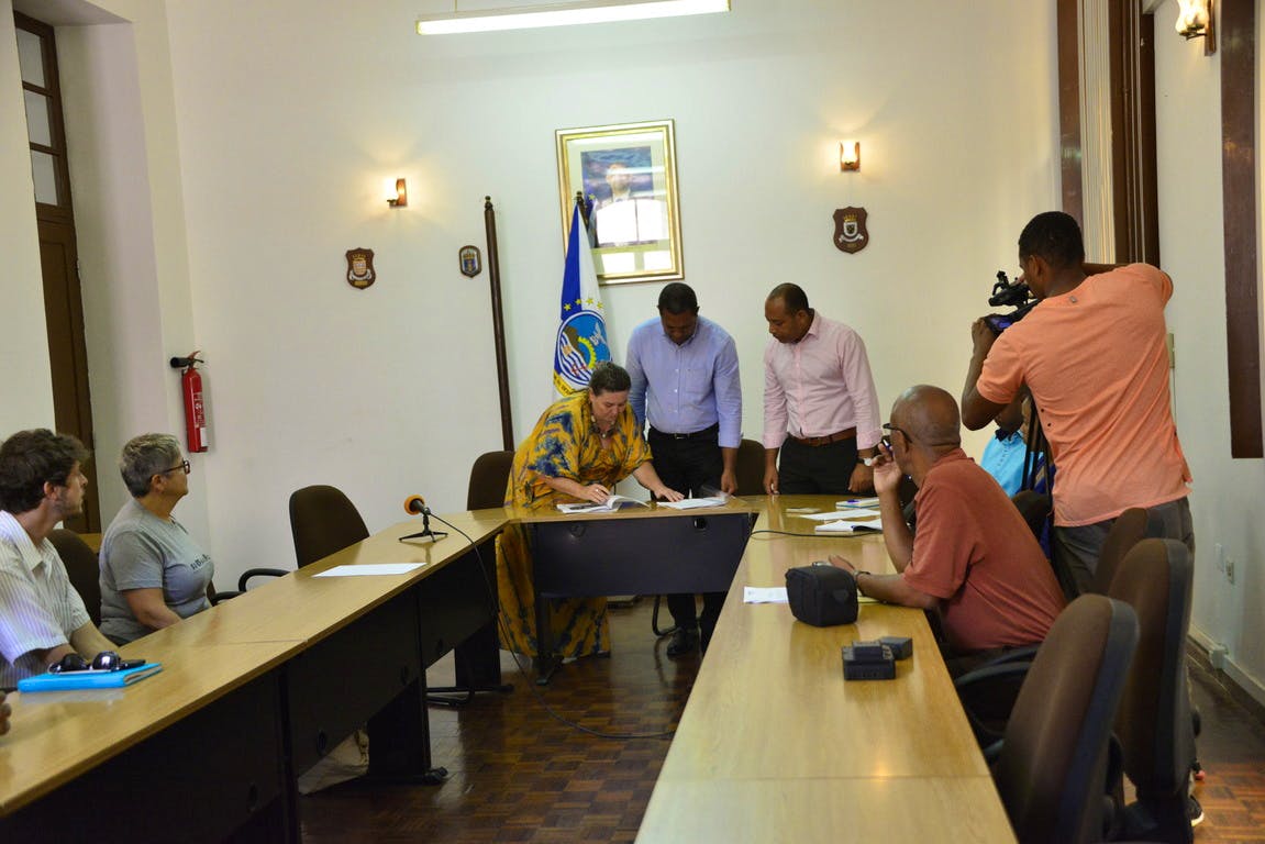 Give a voice to our animals! 