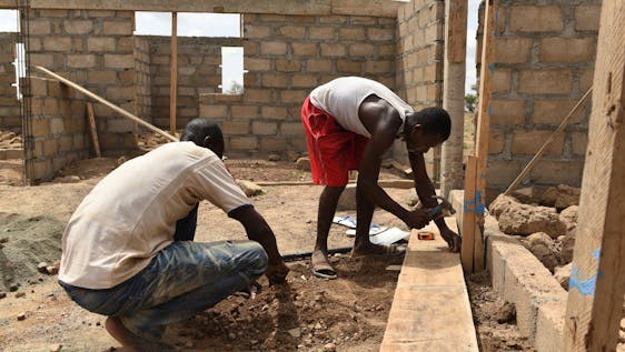Freiwilligenarbeit im Senegal  Classroom refurbishment and maintenance