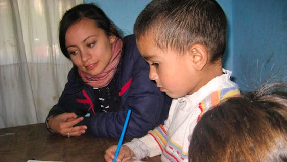 Volunteer in Argentina Supporting Impoverished Children