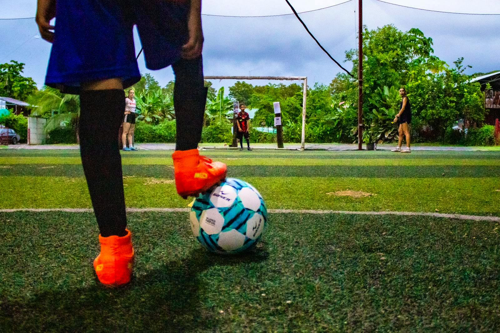 volunteer costa rica, soccer, fubal