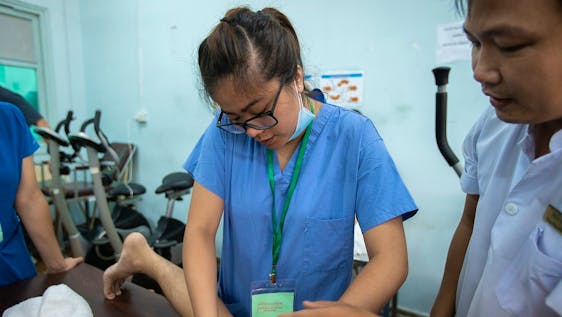 Voluntariado no Vietnã Medical Healthcare Work