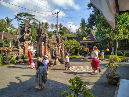  Teaching and child care program in Bali