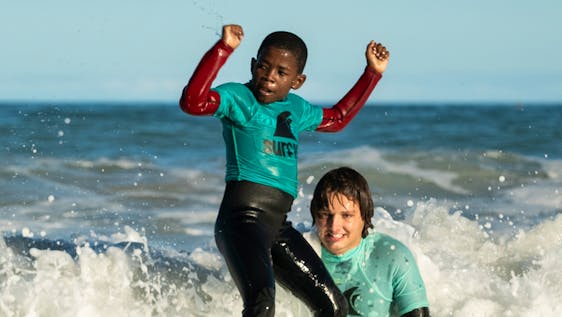 Vrijwilligerswerk voor Surfen Surf Instructor and Tutor
