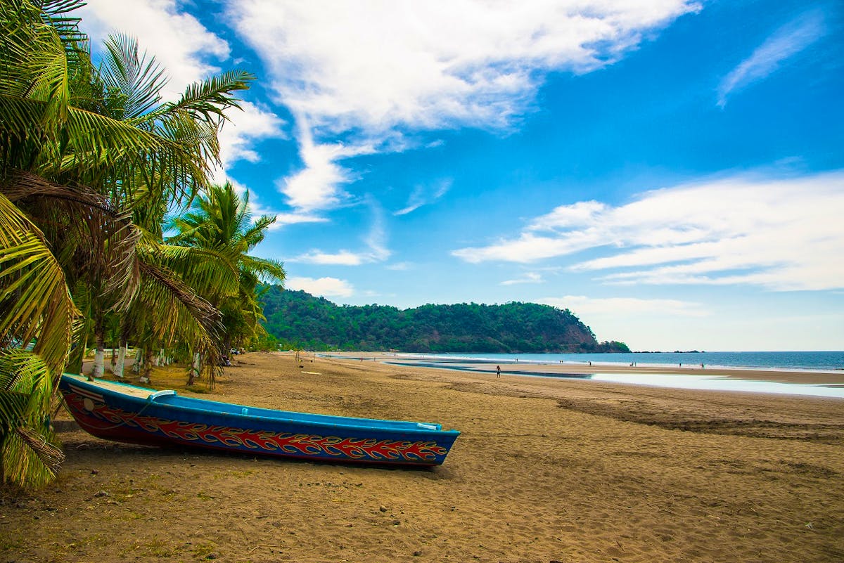 Beach Clean Up Assistant Volunteer in Costa Rica 2025