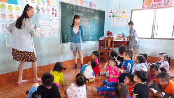Volontariato nel Laos Kindergarten English Teacher Support