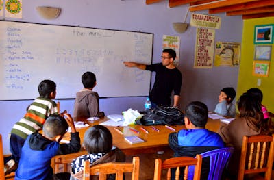 Teach English to Vulnerable Communities | Volunteer in Peru 2024