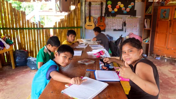 Mission humanitaire en Bolivie English Teaching in Bolivian Amazon