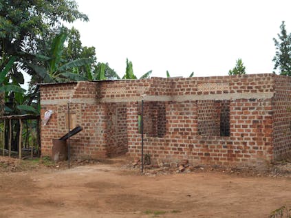  Construction of a volunteer house