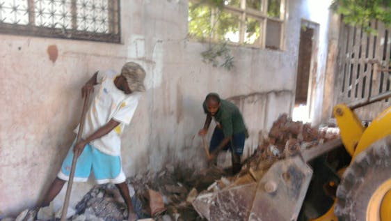 Volunteer in Cape Verde Maintenance and decoration