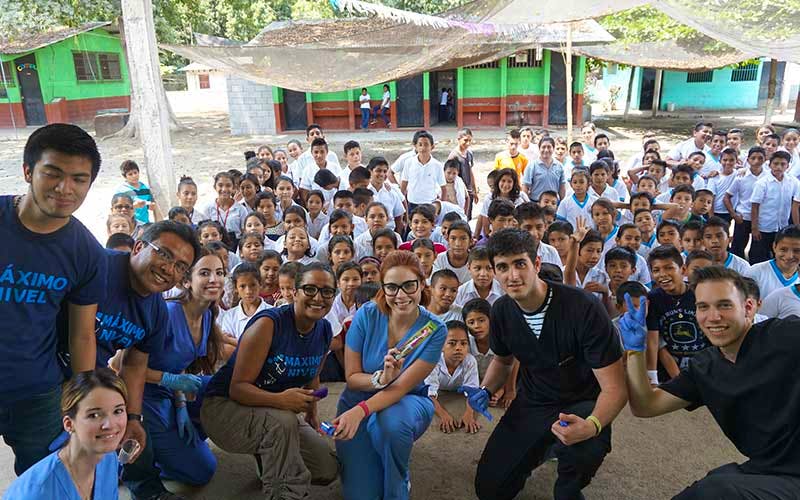 Dental Assistant for Local Communities Volunteer in Costa Rica 2024
