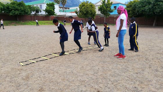 Freiwilligenarbeit im südlichen Afrika Sports Education Coach